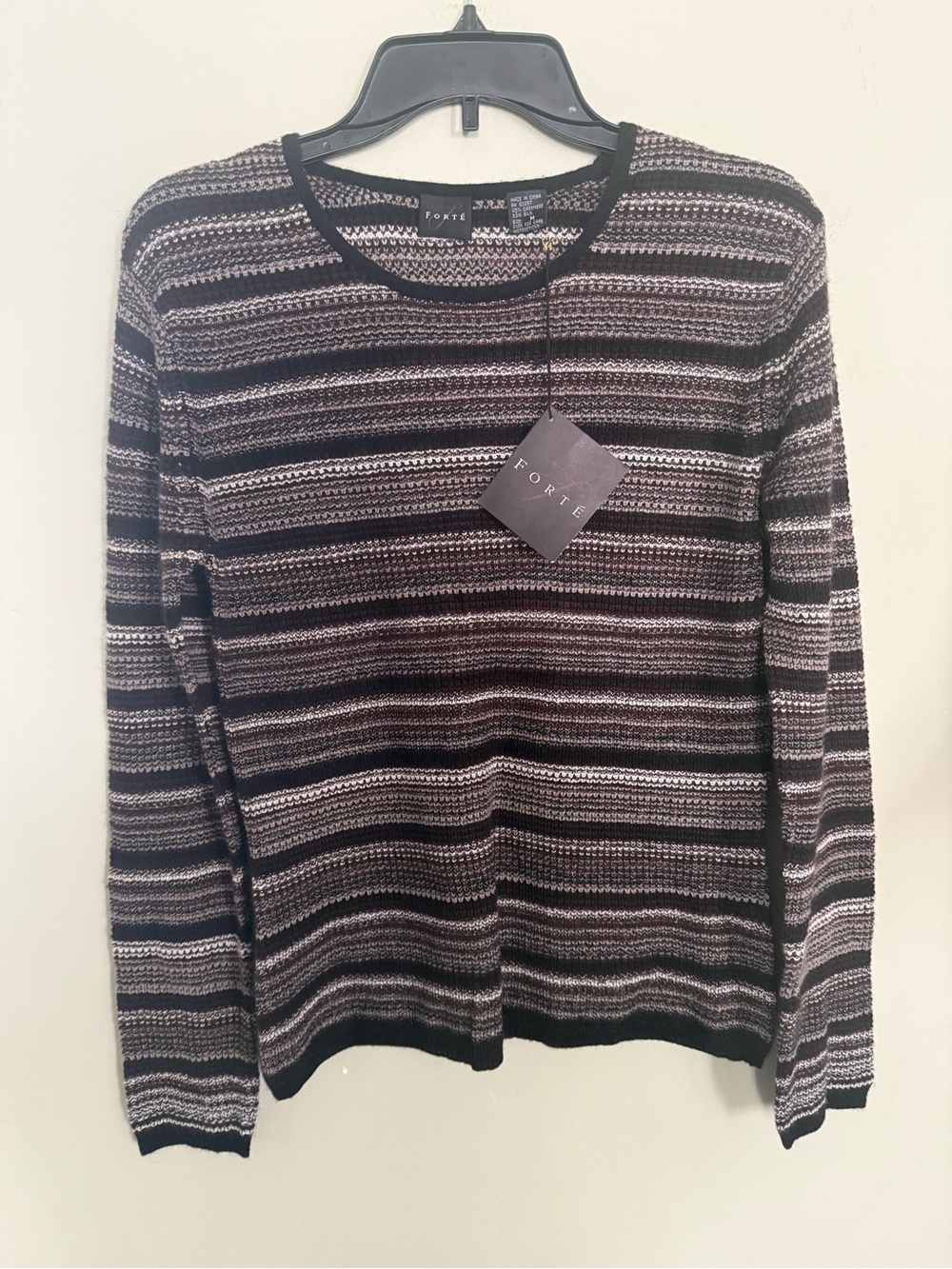 Forte Men's Black and Gray Horizontal Stripe Crewneck Sweater